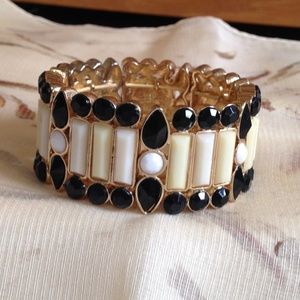 KENSIE - Vintage Stone Bracelet - Perfect Shape